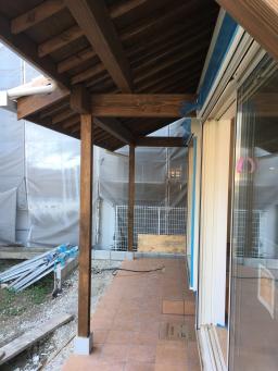 タイル張りのテラスです