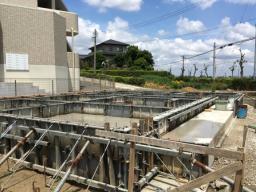 立上りコンクリ打設