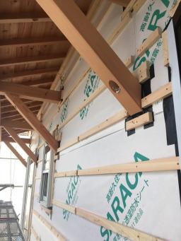 胴縁の施工です