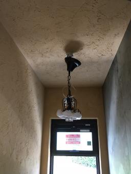 漆喰の色を変えて塗ってます